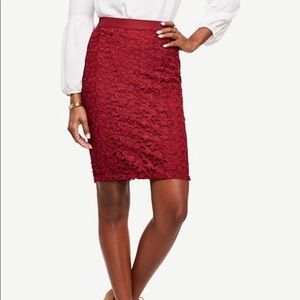 Ann Taylor curvy laced pencil skirt